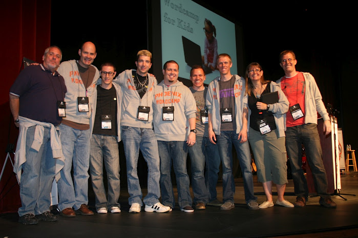 Group picture of WordCamp Phoenix organizers. 